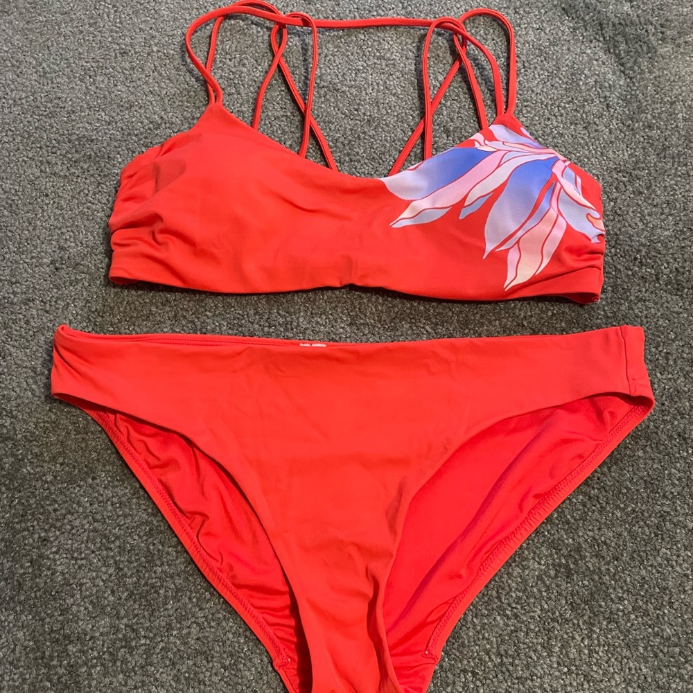 Athleta 2 piece swimsuit